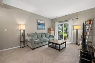 347 Gladstone Ln, Elgin, IL 60120 - Photo 24