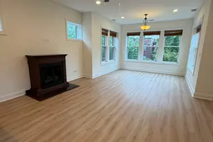 7733 N Marshfield Ave, Chicago, IL 60626 - Photo 2