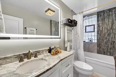 2339 E 72nd Street #1, Chicago, IL 60649 - Photo 14