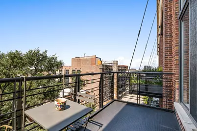 1935 N Fairfield Avenue #402, Chicago, IL 60647 - Photo 8