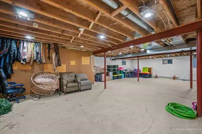 148 S Glenbrook Trail, McHenry, IL 60050 - Photo 32