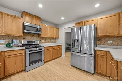 148 S Glenbrook Trail, McHenry, IL 60050 - Photo 12