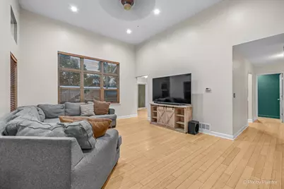 148 S Glenbrook Trail, McHenry, IL 60050 - Photo 8
