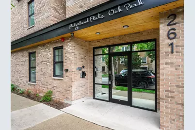 261 Washington Boulevard #305, Oak Park, IL 60304 - Photo 2
