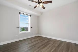 261 Washington Blvd, Oak Park, IL 60304 - Photo 14