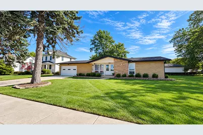 141 W Army Trail Boulevard, Addison, IL 60101 - Photo 1