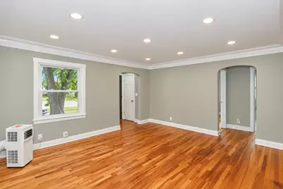 10832 W Grand Avenue, Melrose Park, IL 60164 - Photo 4