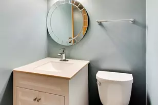 951 Wilma Ln, Elk Grove Village, IL 60007 - Photo 12
