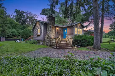 27686 W Rowe Avenue, Spring Grove, IL 60081 - Photo 2