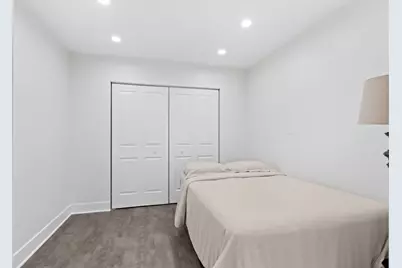 6800 N California Avenue #4L, Chicago, IL 60645 - Photo 10