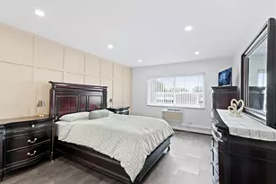 6800 N California Ave, Chicago, IL 60645 - Photo 8