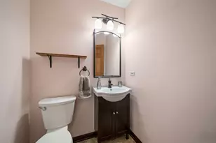 665 Meadowdale Dr, Romeoville, IL 60446 - Photo 10