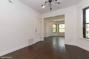 2843 W Fletcher St, Chicago, IL 60618 - Photo 12