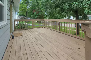 1307 Glenwood Rd, Bloomington, IL 61704 - Photo 2