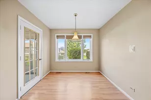 9810 Mill Dr W, Palos Park, IL 60464 - Photo 10