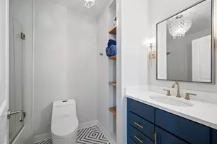4350 N Broadway St, Chicago, IL 60613 - Photo 30