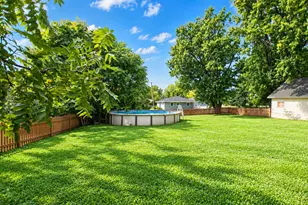 16 Grove St, Bristol, IL 60512 - Photo 6