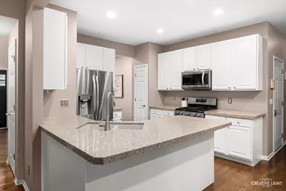 1S068 E Burnham Lane, Geneva, IL 60134 - Photo 10