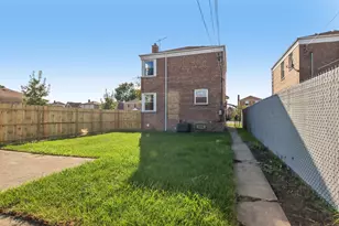 7659 S Hoyne Ave, Chicago, IL 60620 - Photo 30