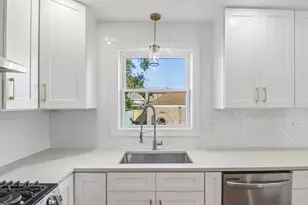 7659 S Hoyne Ave, Chicago, IL 60620 - Photo 10