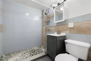 2237 S Oakley Ave, Chicago, IL 60608 - Photo 16