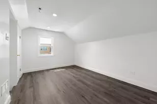 2237 S Oakley Ave, Chicago, IL 60608 - Photo 14