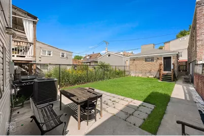 2237 S Oakley Avenue, Chicago, IL 60608 - Photo 18