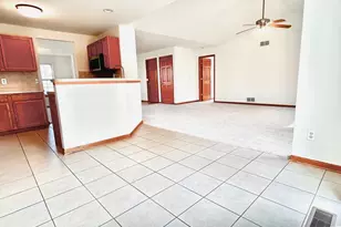 3499 White Oak Dr, Dekalb, IL 60115 - Photo 8