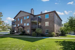17242 Ridgeland Ave, Tinley Park, IL 60477 - Photo 2