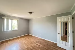 607 Quincy Bridge Ln, Glenview, IL 60025 - Photo 6