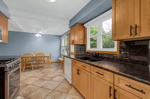 815 N Rumple Ln, Addison, IL 60101 - Photo 8