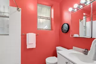 3725 W Byron St, Chicago, IL 60618 - Photo 12