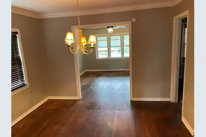 4921 N Moody Avenue, Chicago, IL 60630 - Photo 6