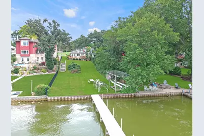 58 N Lake Avenue, Fox Lake, IL 60020 - Photo 2