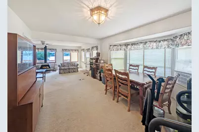 58 N Lake Avenue, Fox Lake, IL 60020 - Photo 6