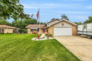 1229 Andrea Dr, New Lenox, IL 60451 - Photo 1
