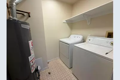1340 Brook Street #E, Saint Charles, IL 60174 - Photo 18