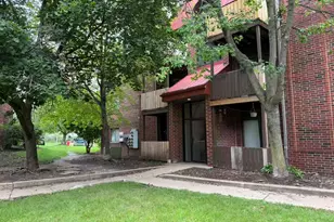 1340 Brook St, Saint Charles, IL 60174 - Photo 1