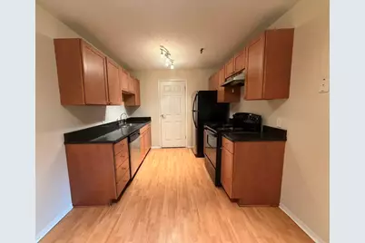 1340 Brook Street #E, Saint Charles, IL 60174 - Photo 6