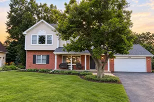 232 Linden Rd, Northbrook, IL 60062 - Photo 1