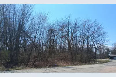 36245 N Green Bay Road, Waukegan, IL 60087 - Photo 1