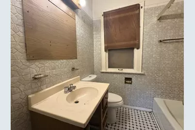 7553 S Paulina Street, Chicago, IL 60620 - Photo 6