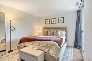 6010 Oakwood Dr, Lisle, IL 60532 - Photo 14