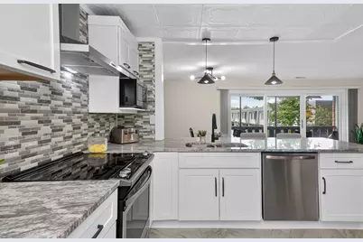 8255 Juniper Court #36D, Palos Hills, IL 60465 - Photo 6