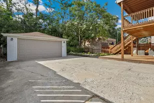 4042 N Kolmar Ave, Chicago, IL 60641 - Photo 42