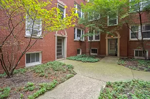733 W Bittersweet Pl, Chicago, IL 60613 - Photo 18