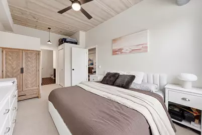 3260 N Clark Street #304, Chicago, IL 60657 - Photo 16