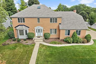 1600 Brentford Dr, Naperville, IL 60563 - Photo 1
