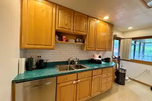 402 S Na Wa Ta Ave, Mount Prospect, IL 60056 - Photo 12
