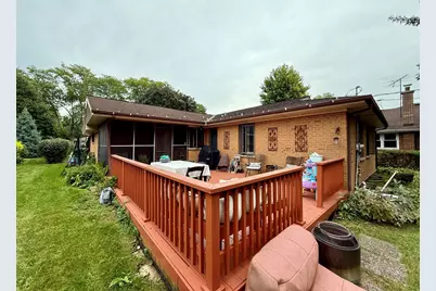402 S Na Wa Ta Avenue, Mount Prospect, IL 60056 - Photo 4